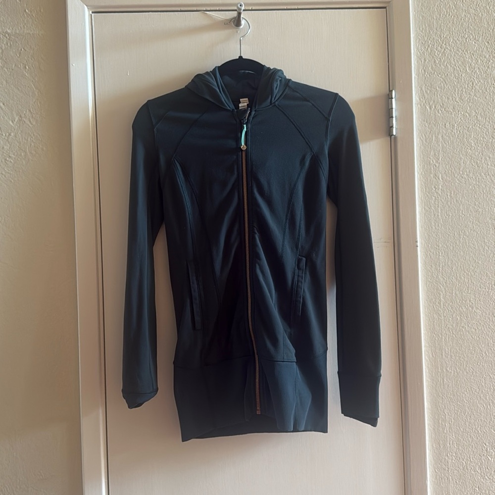 Long green lululemon jacket